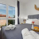 Deluxe Anelle With Jacuzzi Zadar