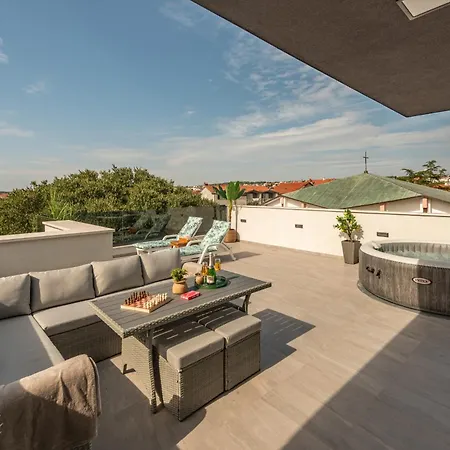 Apartament Deluxe Anelle With Jacuzzi *